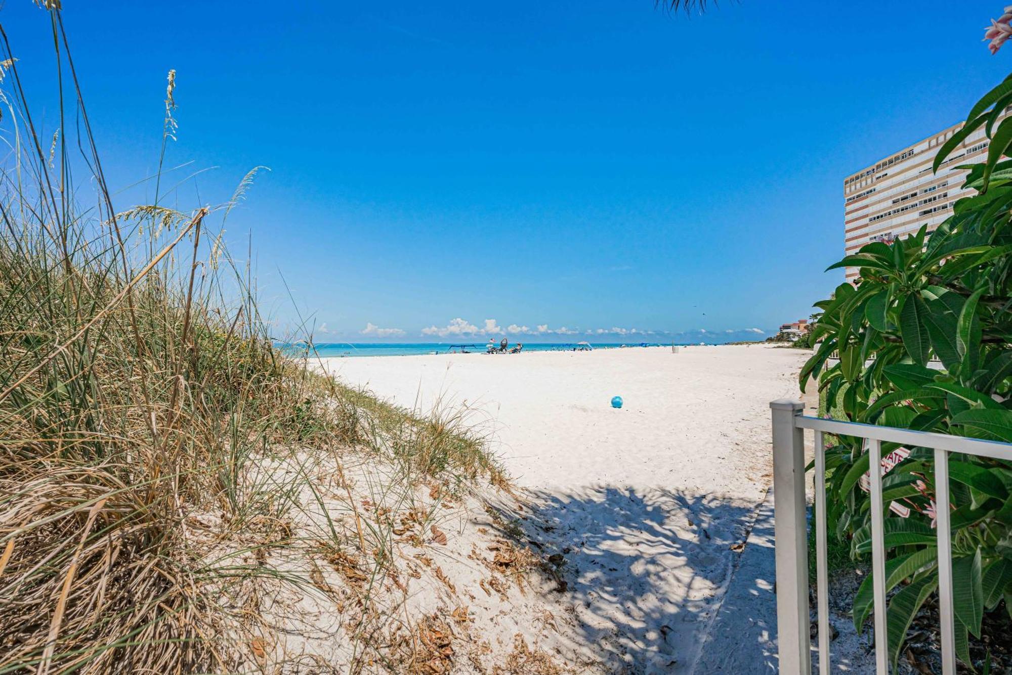 Beachside Retreat W Heated Pool Сейнт Пийт Бийч Екстериор снимка